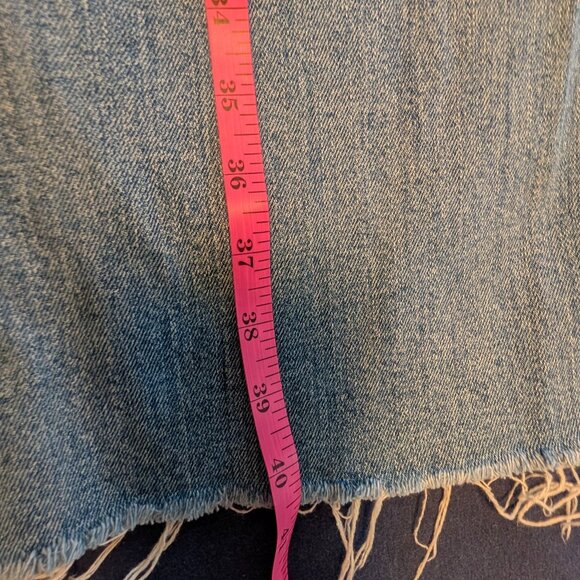 Old Navy Light Wash Higher High-Rise Flare Leg Raw Hem Frayed Jeans | Size 18 - Picture 10 of 11